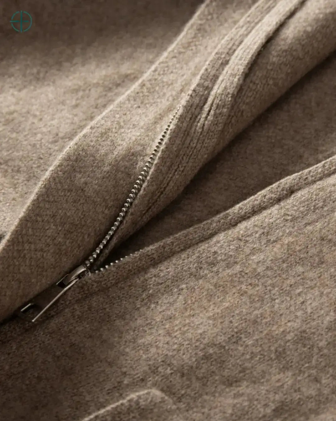 Casaco Longo com Capuz 100% Caxemira | Rest Money™