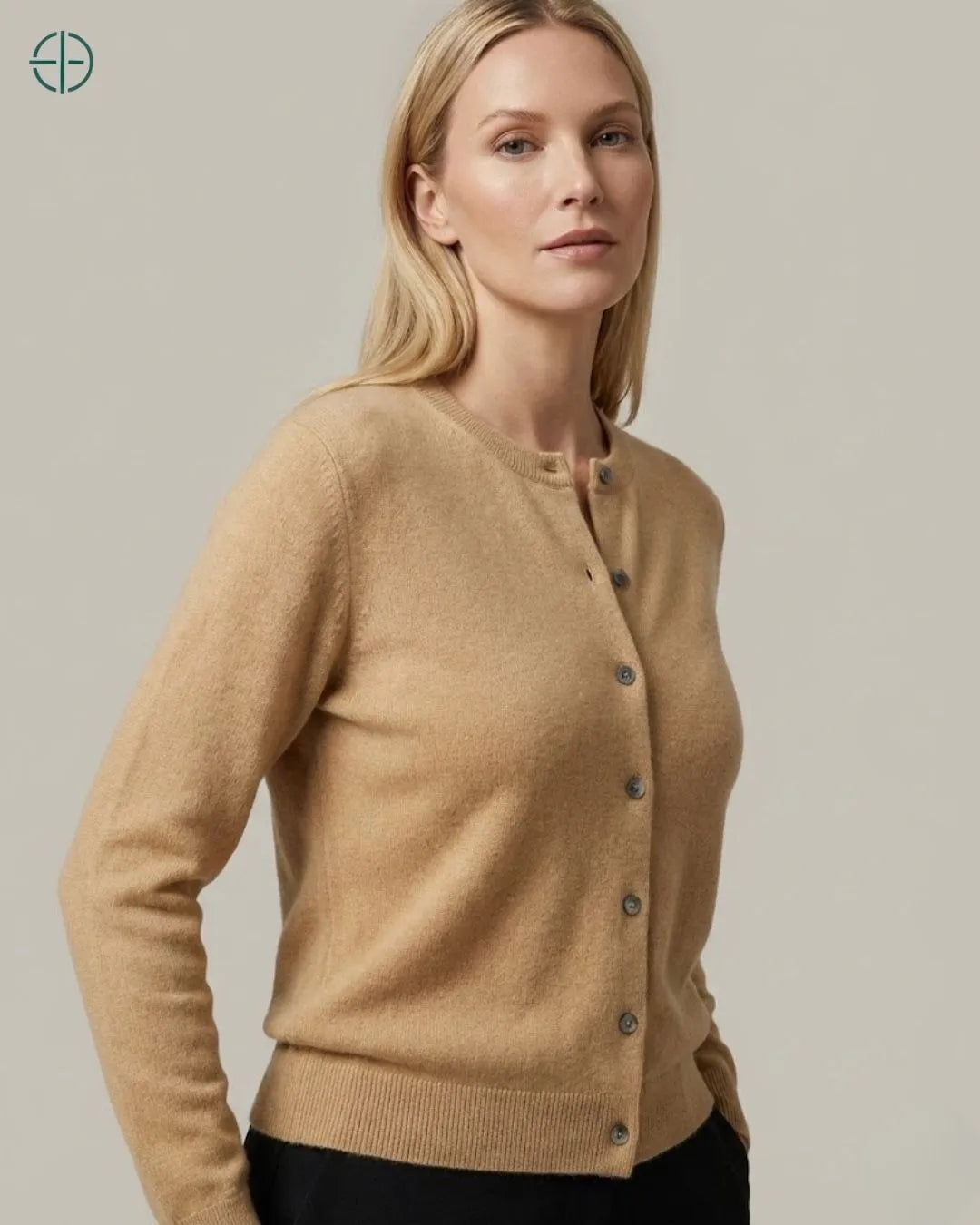 Suéter Feminino Ravena Camelo 100% Cashmere | Rest Money™