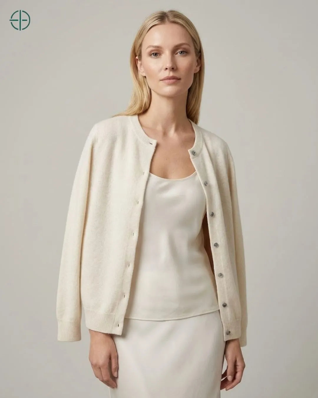 Suéter Feminino Ravena Bege 100% Cashmere | Rest Money™