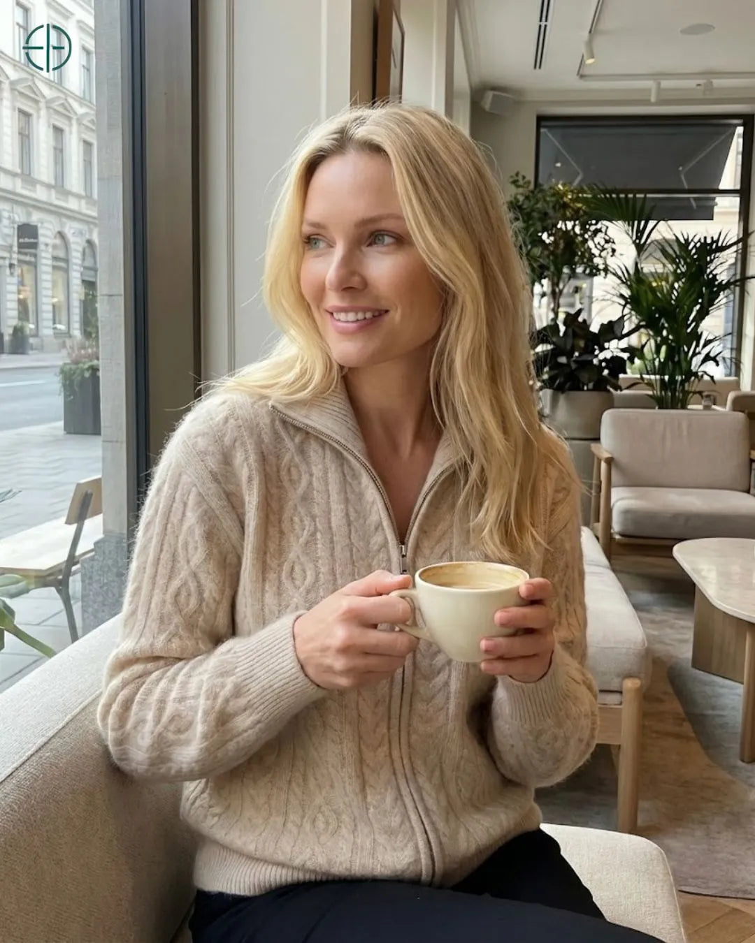 Suéter Feminino Cecília 100% Cashmere | Rest Money™