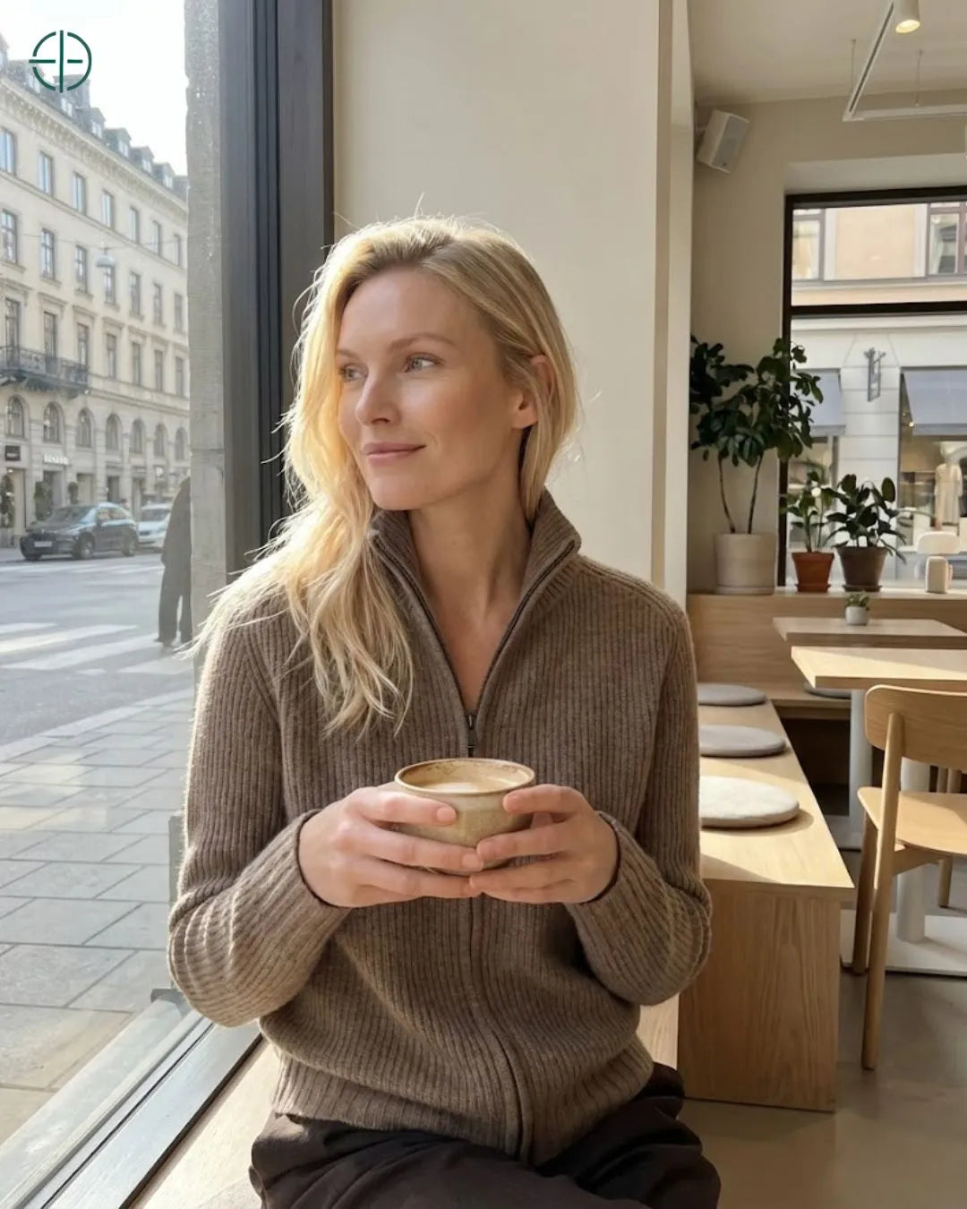 Suéter Feminino Serafina 100% Cashmere | Rest Money™