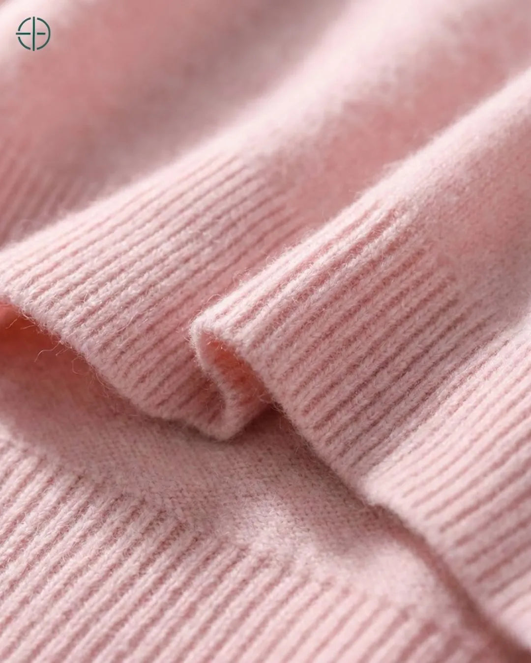 Suéter Feminino Gola Alta 100% Caxemira | Rest Money™