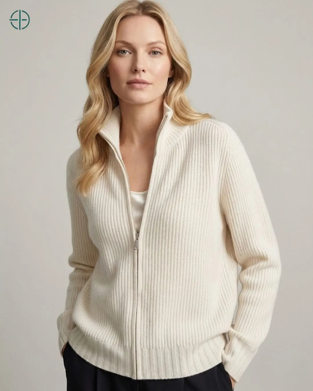 Suéter Feminino Serafina Branco 100% Cashmere | Rest Money™