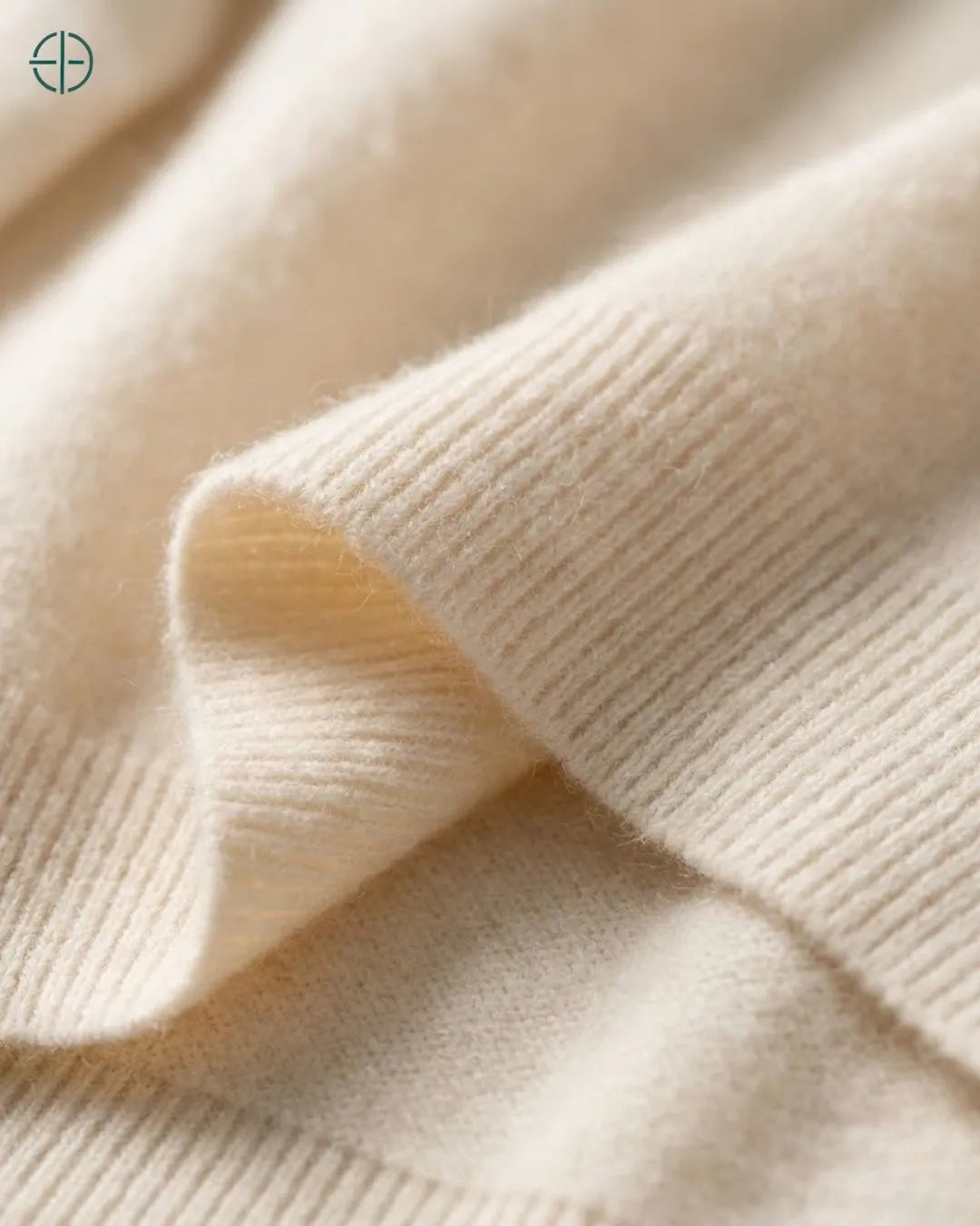 Suéter Feminino Gola Alta 100% Caxemira | Rest Money™