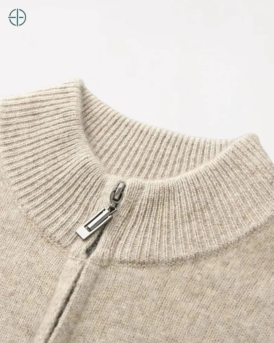 Detalhe do tecido nobre da caxemira no cardigan premium