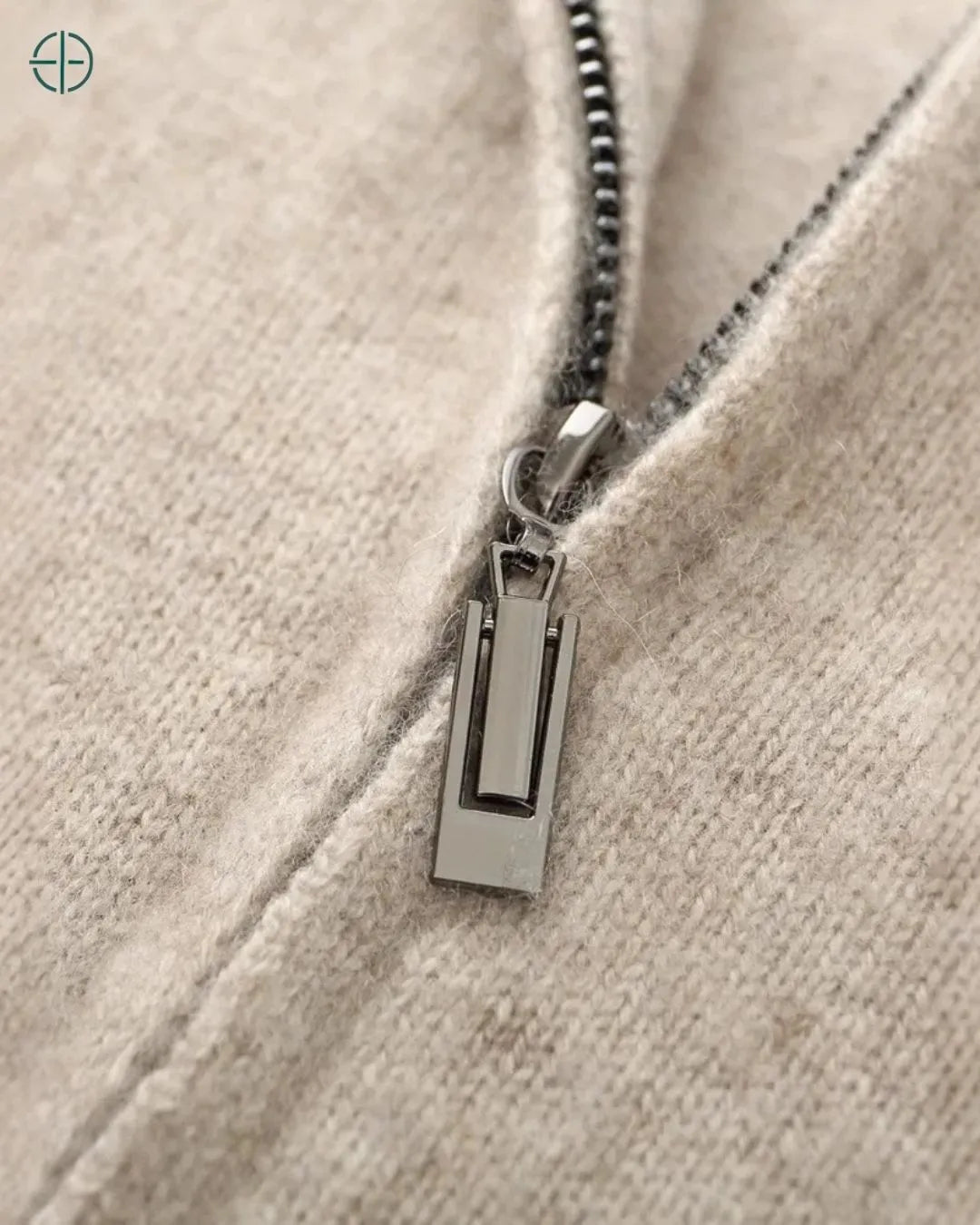 Foto de homem elegante em ambiente sofisticado