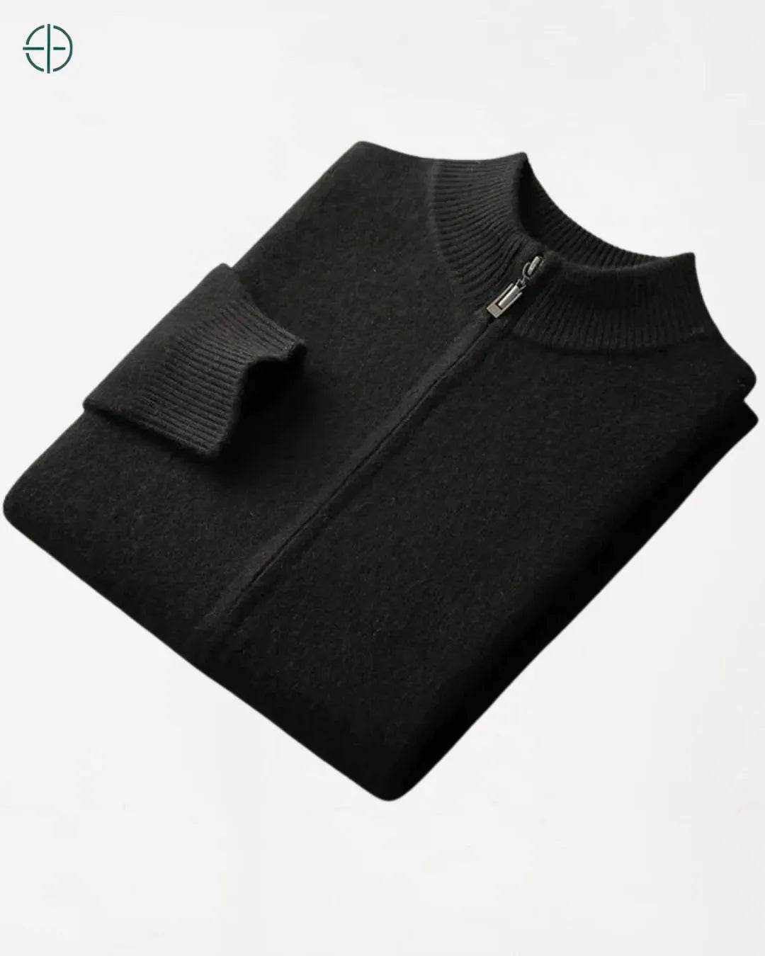 Homem posando com cardigan aberto e camisa social