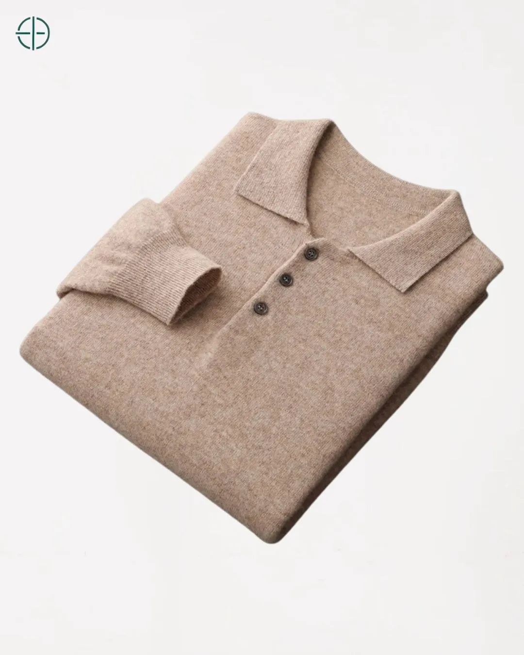 Homem caminhando usando polo com postura firme