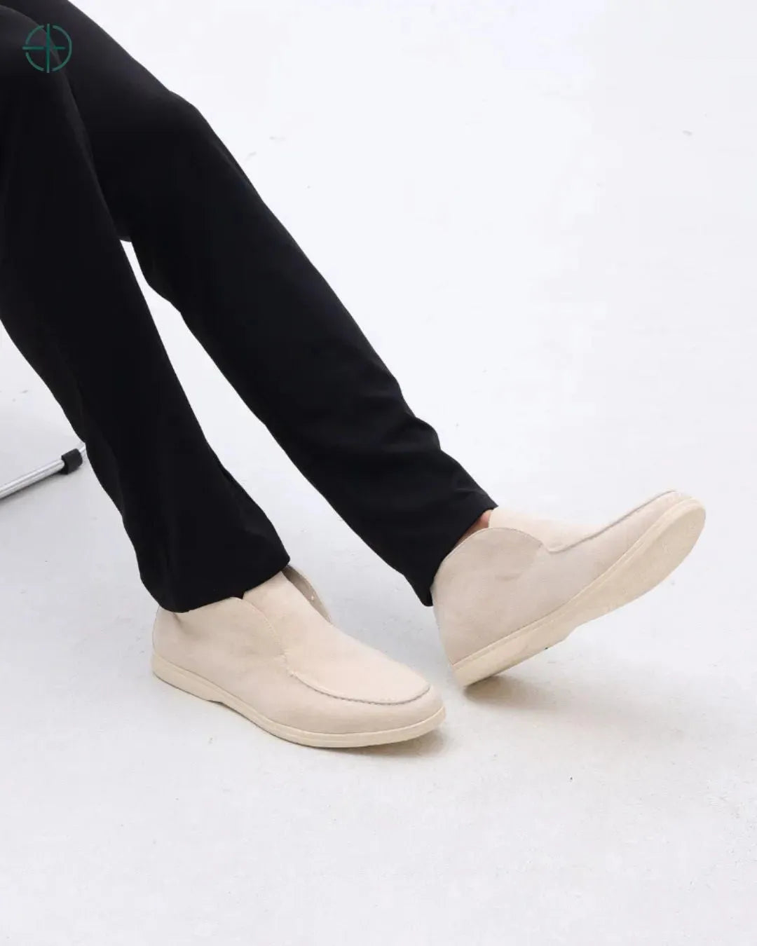 Mocassim Alto de Camurça Branco | Rest Money™