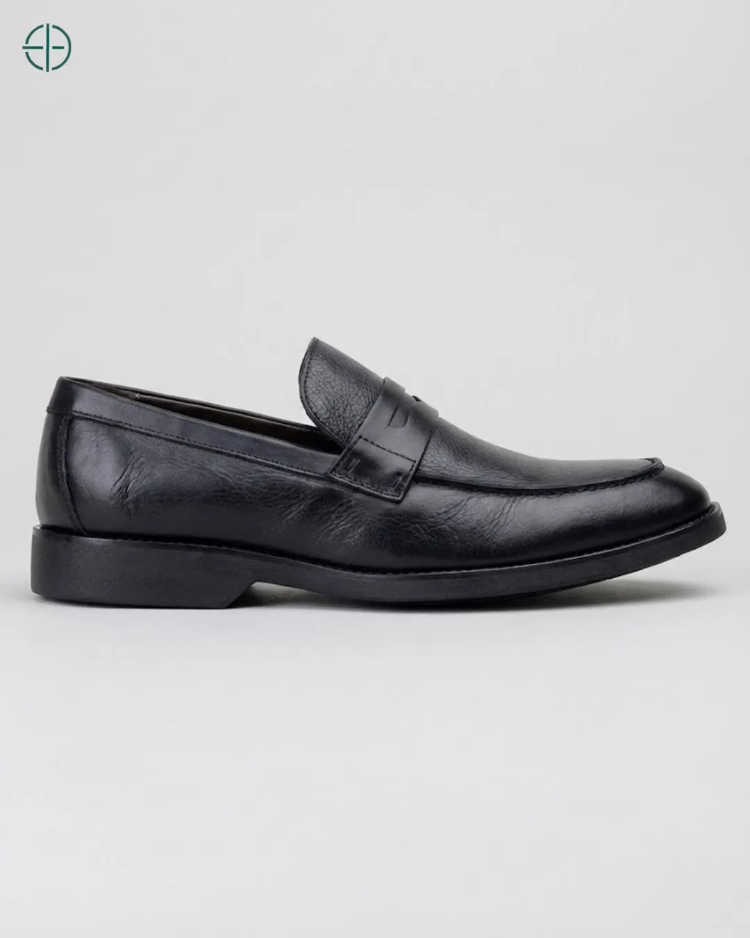 Mocassim_Penny_Loafer_em_Couro_Liso_