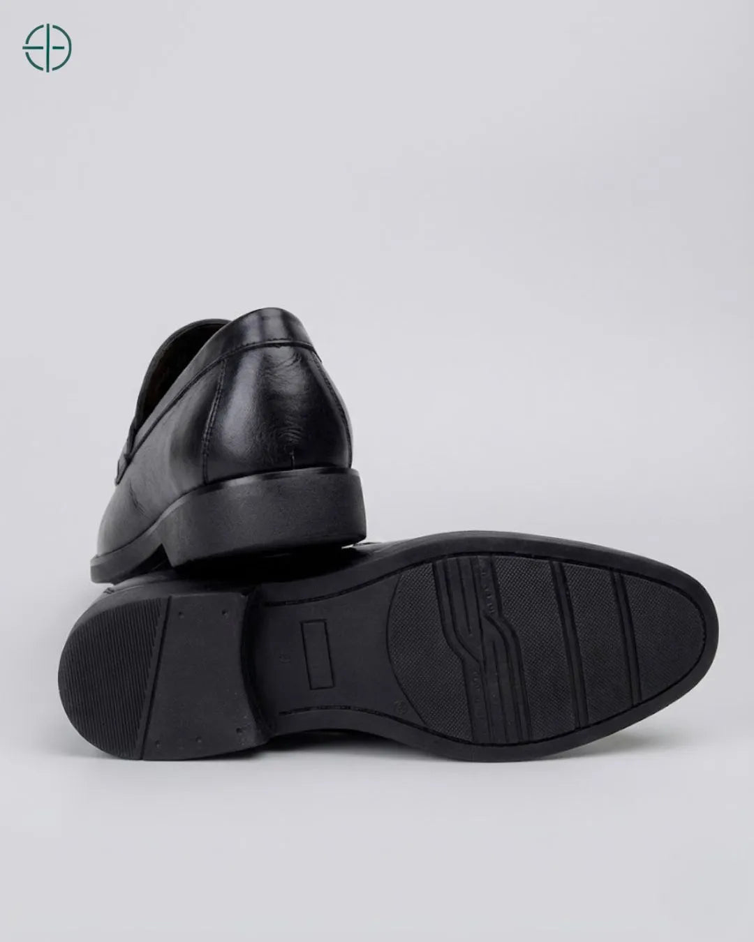 Mocassim_Penny_Loafer_em_Couro_Liso_