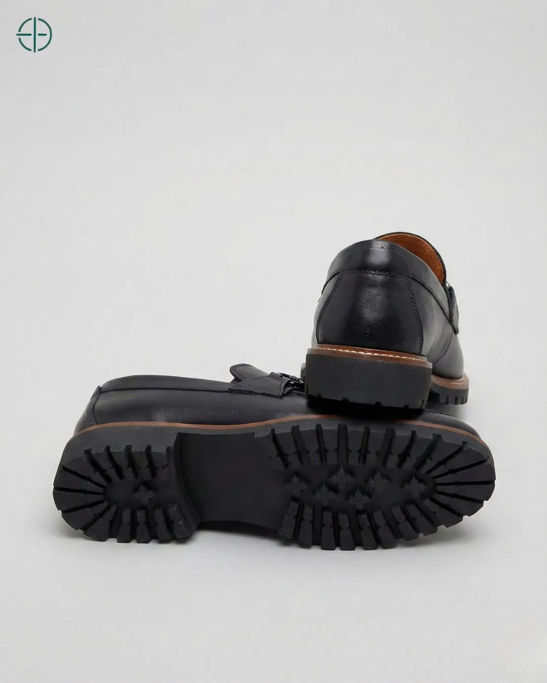 Mocassim_Track_Old_Money_