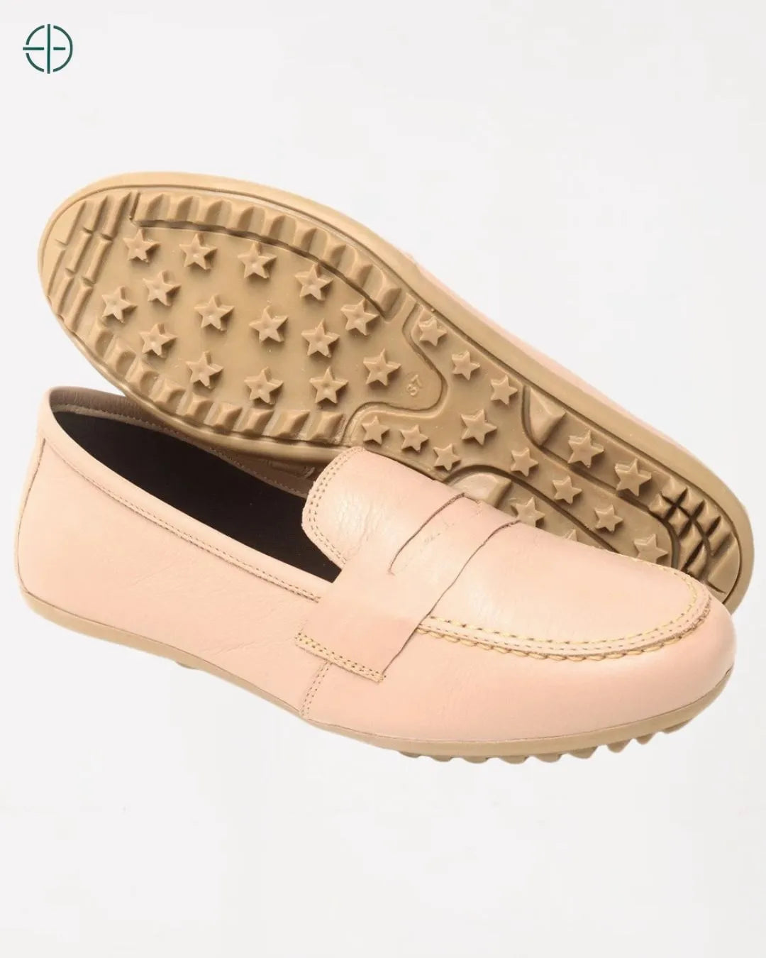 Toque clássico e moderno para seu visual diário.