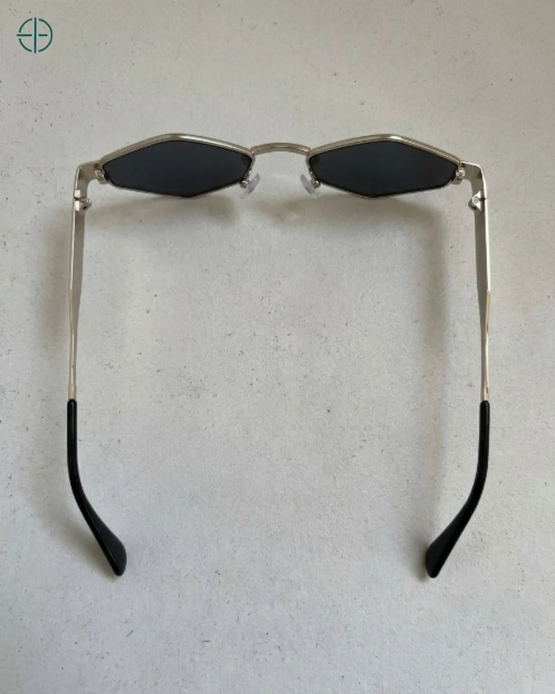 Oculos_Feminino_Esmeralda_Rest_Money_