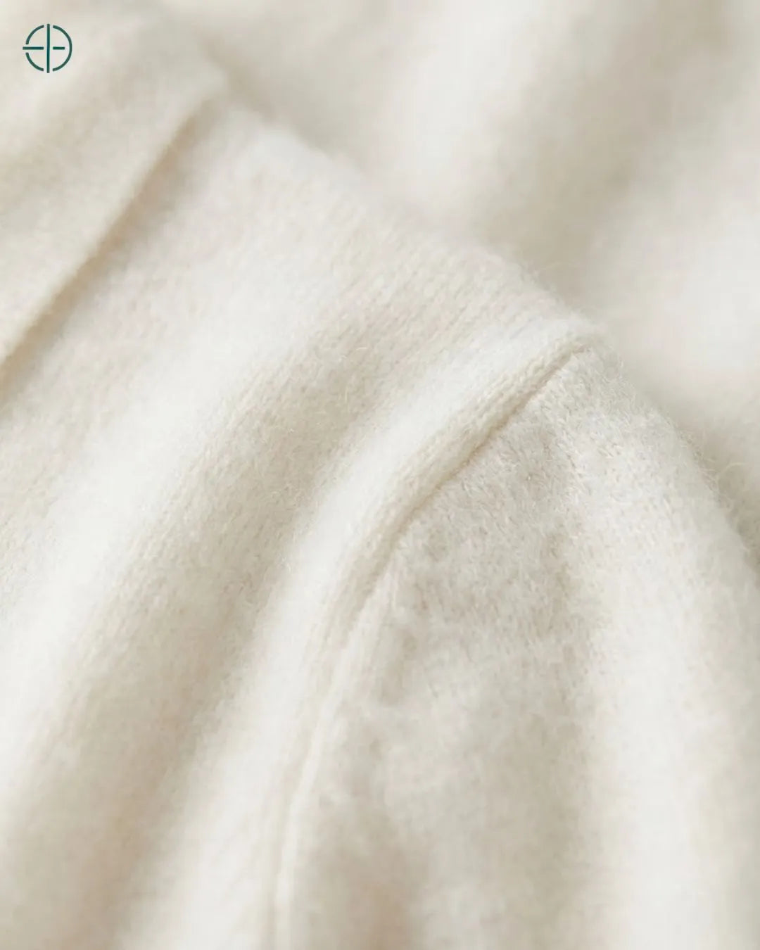 Polo_Feminina_Alba_100_Cashmere_Rest_Money_