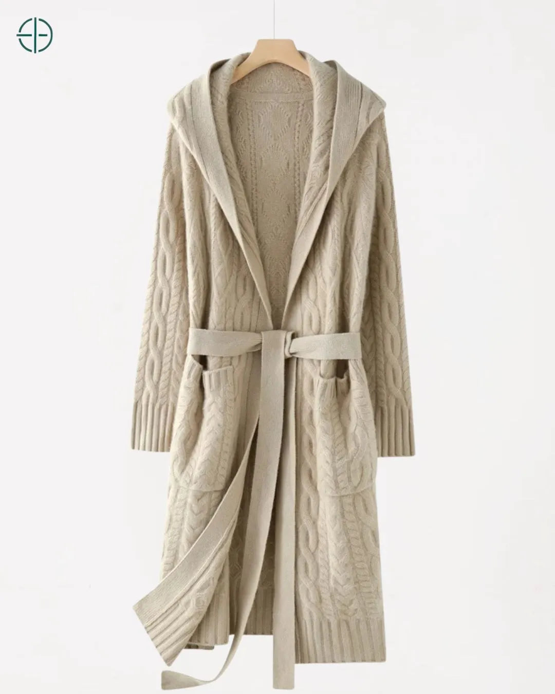 Sobretudo_Longo_Trancado_com_Capuz_100_Caxemira_