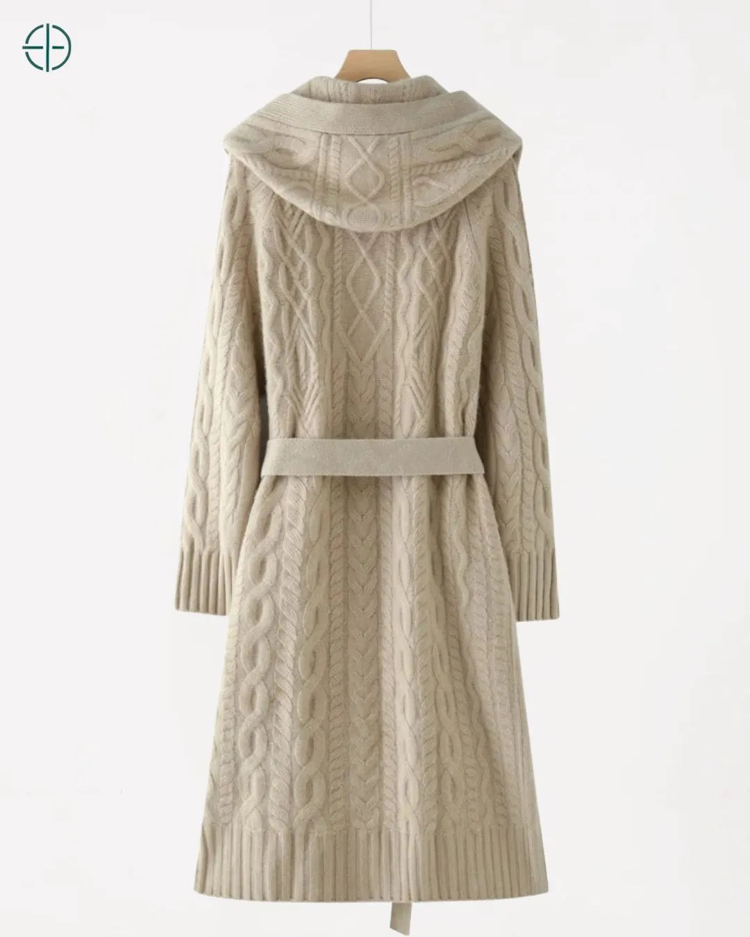 Sobretudo_Longo_Trancado_com_Capuz_100_Caxemira_