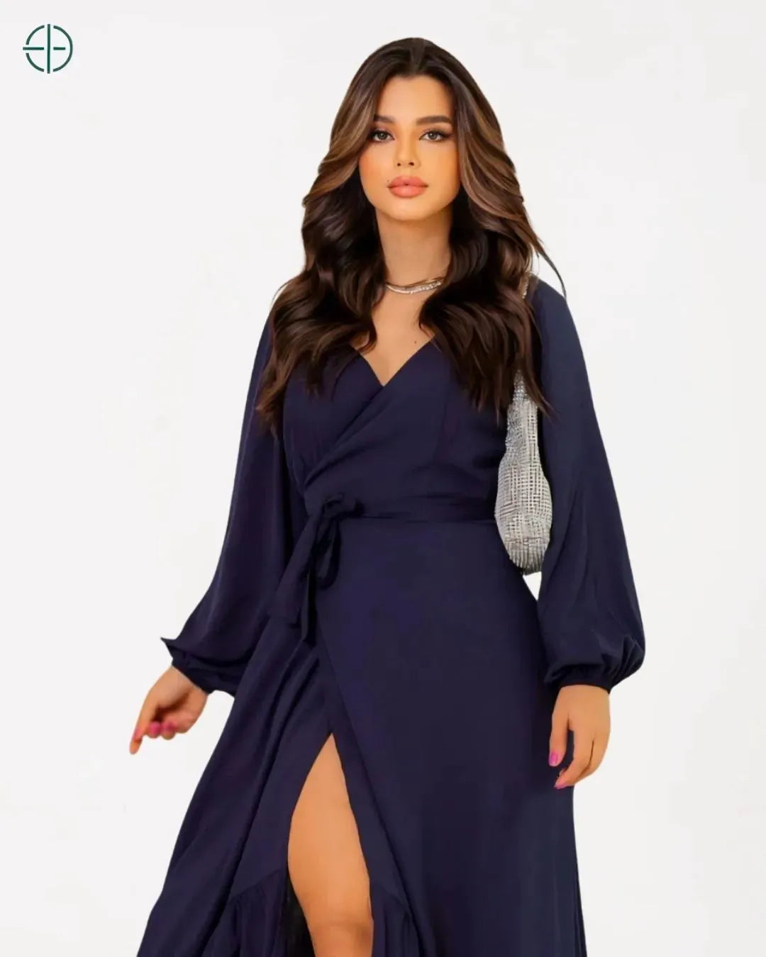 Imagem destacando o caimento perfeito e o toque sofisticado do vestido