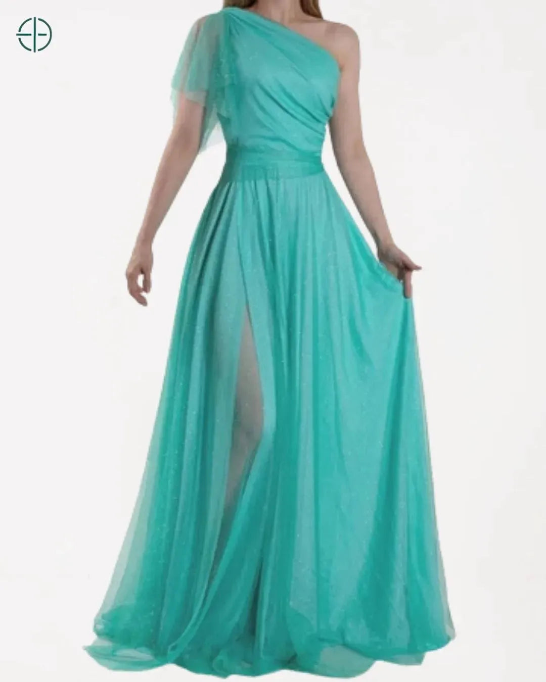 Imagem que destaca o caimento do tecido e corte refinado