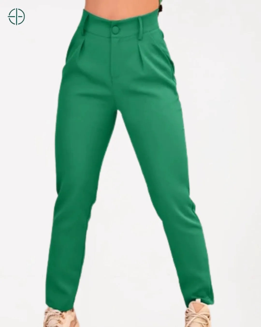 calça combinada com salto alto em visual sofisticado