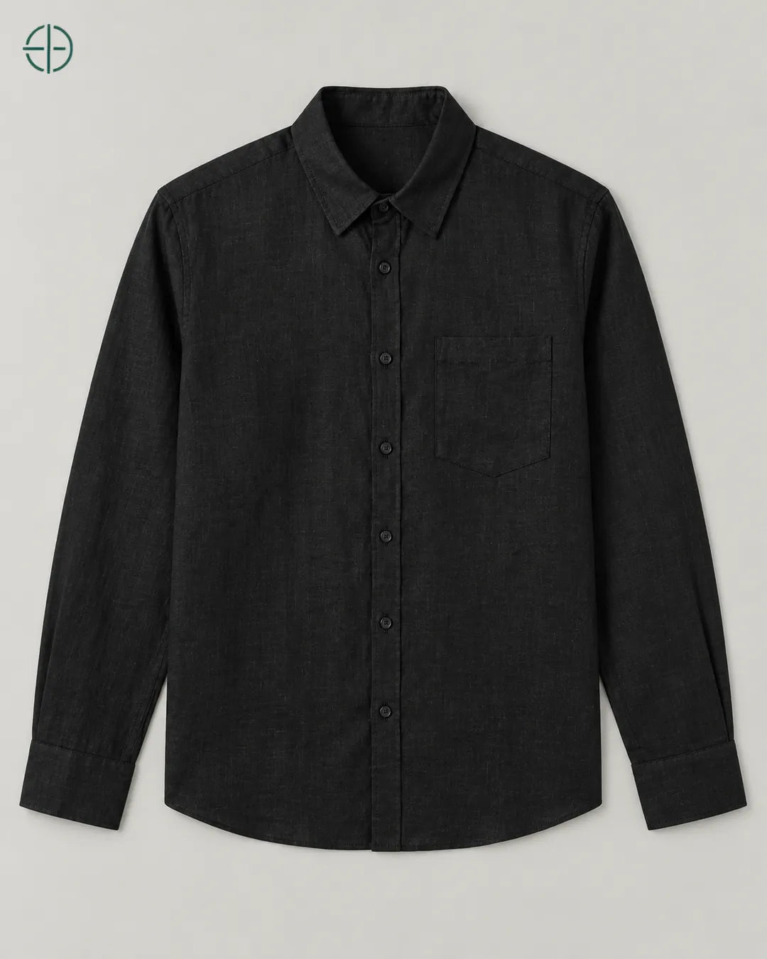 Camisa 100% Linho Belga Masculina, cor Preto, produto isolado de frente, em estúdio profissional com fundo cinza ostra.