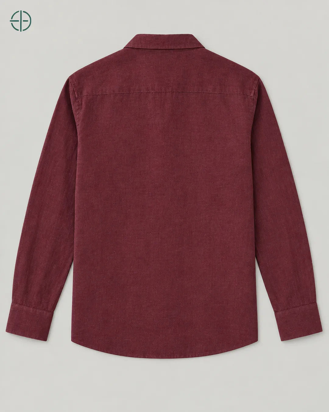 Camisa 100% Linho Belga Masculina Sem Bolso, cor Bordo, produto isolado de costas, em estúdio profissional com fundo cinza ostra.