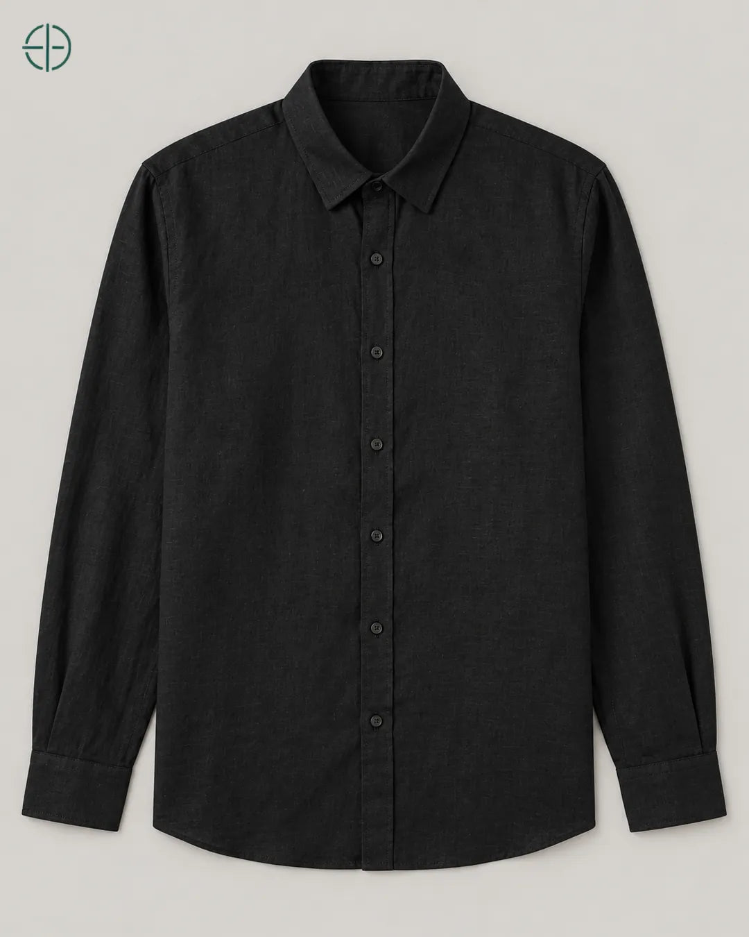 Camisa 100% Linho Belga Masculina Sem Bolso, cor Preto, produto estendido no chão, câmera vertical, vista frontal. Fotografia de produto Rest Money.