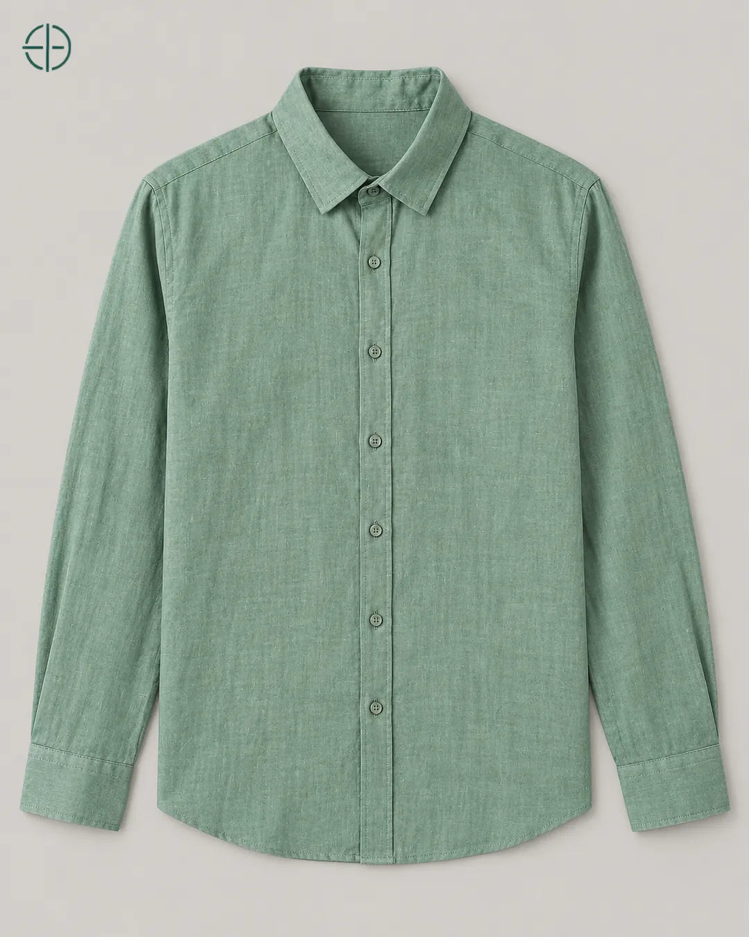 Camisa 100% Linho Belga Masculina Sem Bolso, cor Verde, produto estendido no chão, câmera vertical, vista frontal. Fotografia de produto Rest Money.