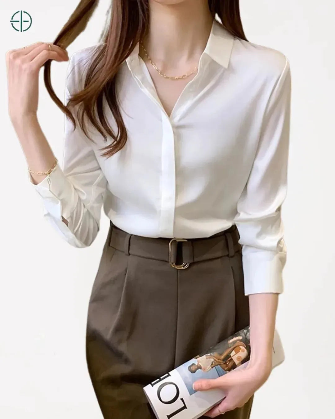 look feminino elegante com camisa de seda e saia