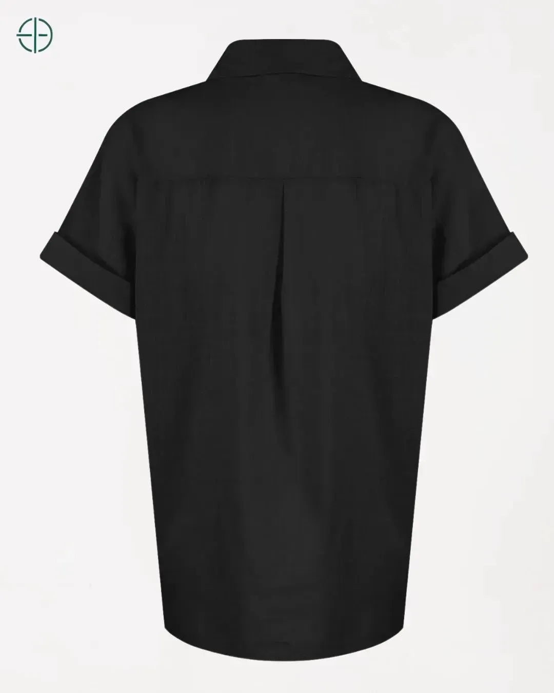 camisa combinada com jeans em um look casual