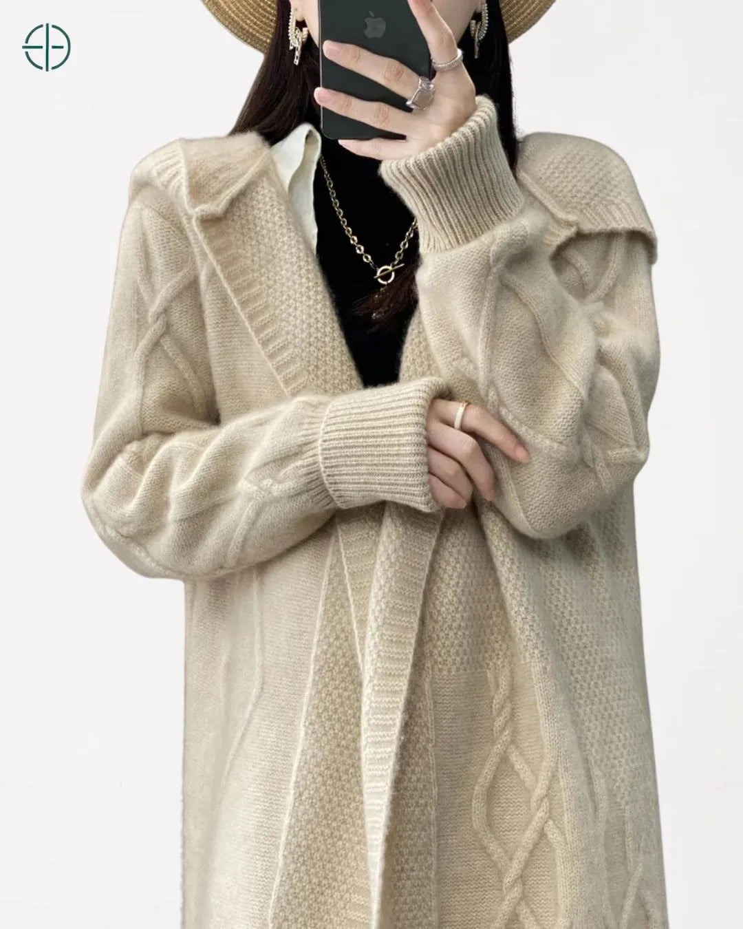 detalhe da gola com acabamento premium em lã merino