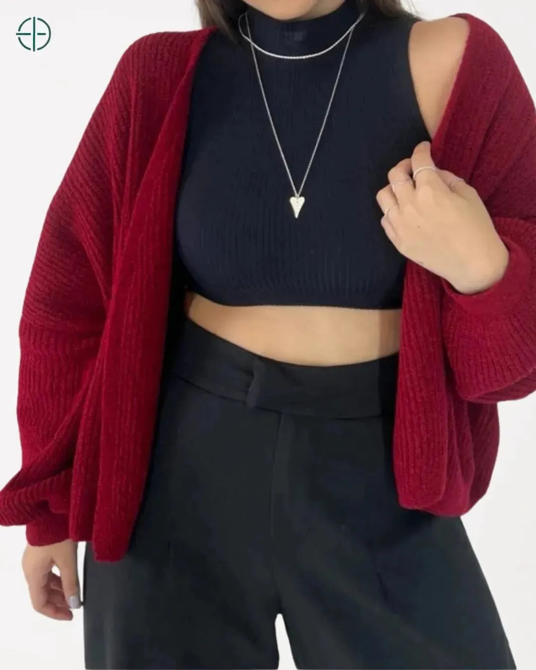 casaco visto de costas, com caimento ajustado e moderno