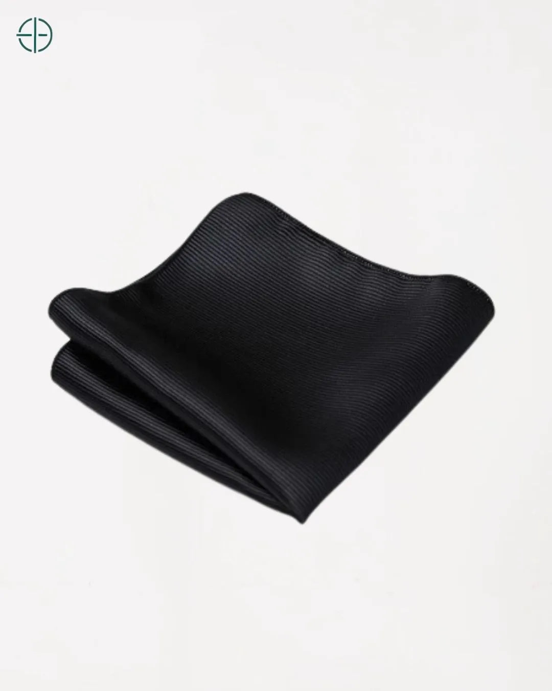 lenço vermelho de seda com brilho sutil