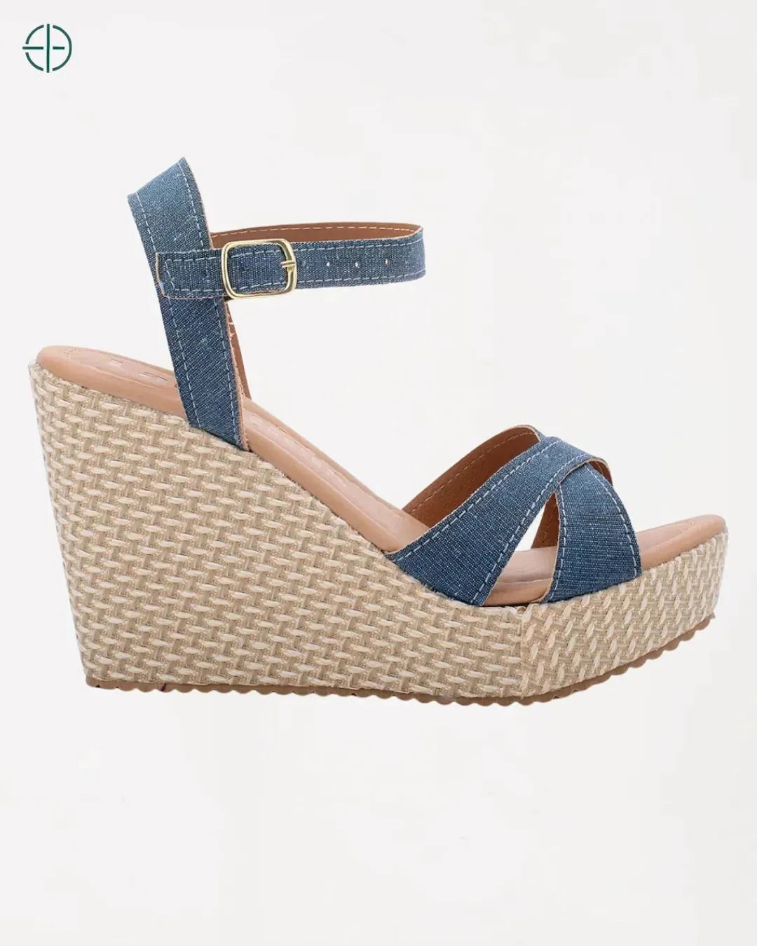 Plataforma feminina anabela, com estrutura firme e sofisticada.