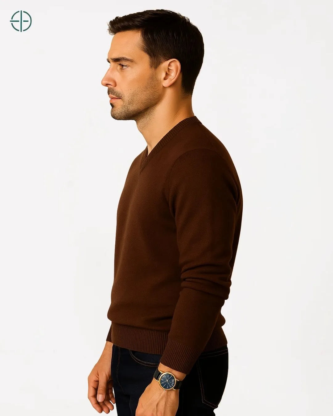 Versão em azul profundo da caxemira destacando elegância e sofisticação