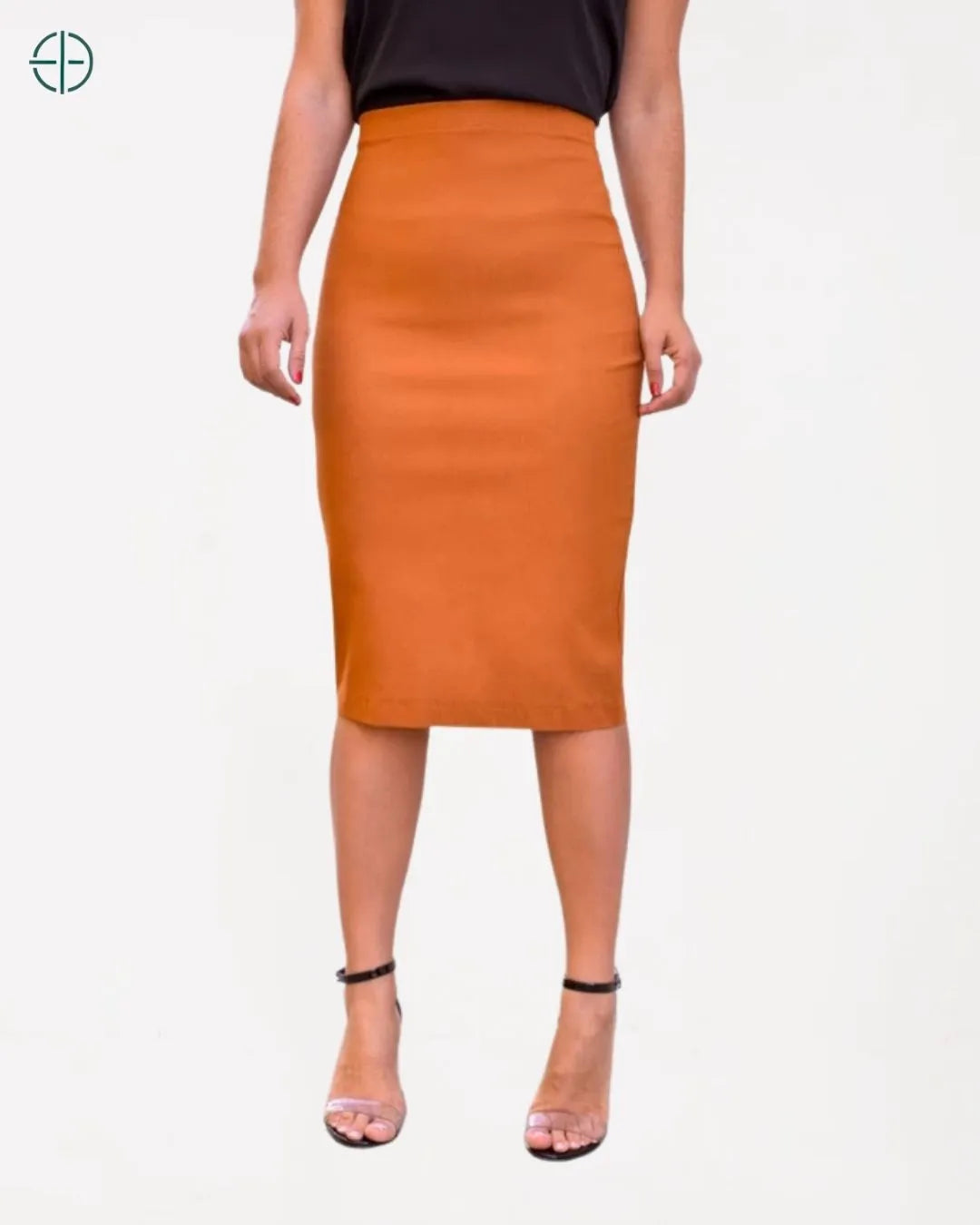 perfil lateral mostrando a silhueta marcada da peça