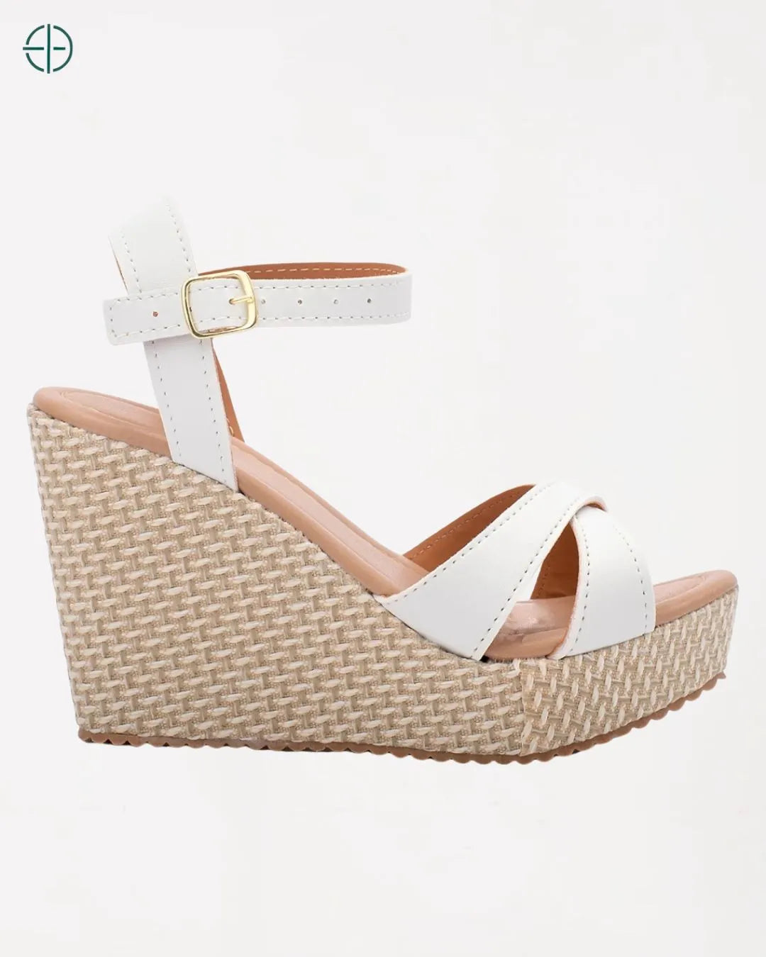 Sandália anabela para o verão, com conforto e estabilidade para qualquer momento.