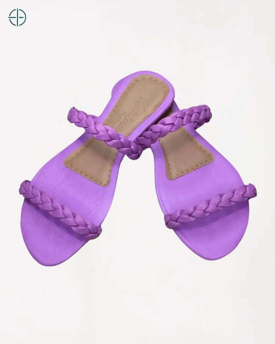 Rasteirinha feminina com solado macio, ideal para conforto e estilo.