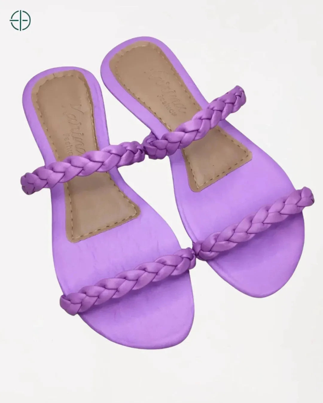 Sandália rasteirinha feminina leve e confortável para uso diário.