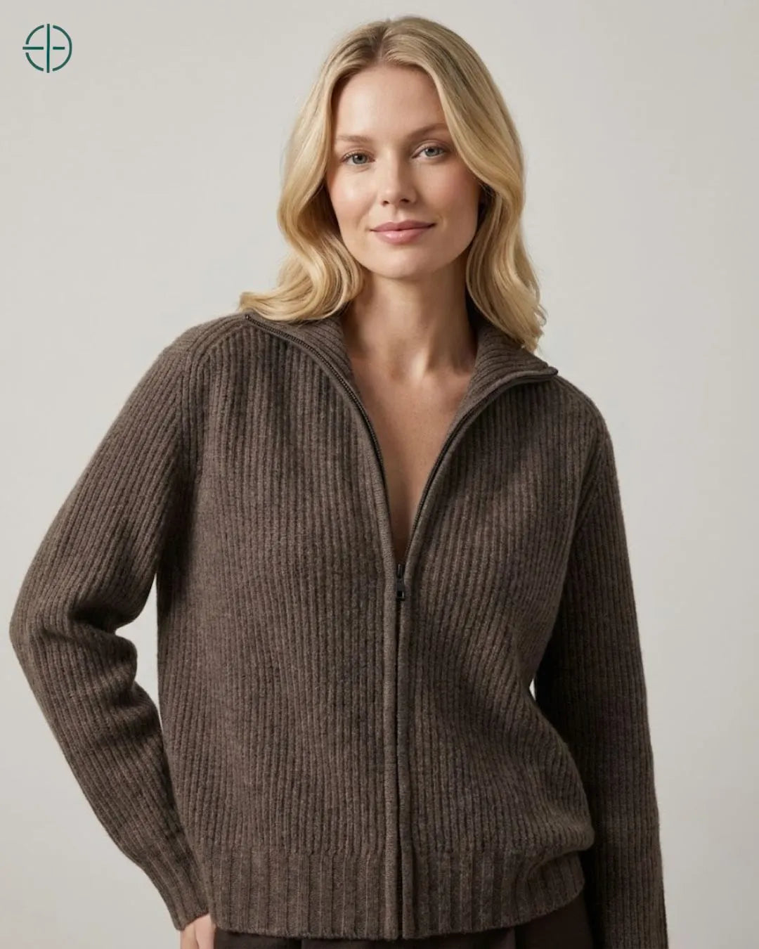 Suéter Feminino Serafina Marrom 100% Cashmere | Rest Money™