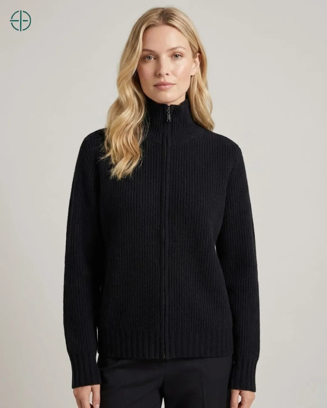 Suéter Feminino Serafina Preto 100% Cashmere | Rest Money™