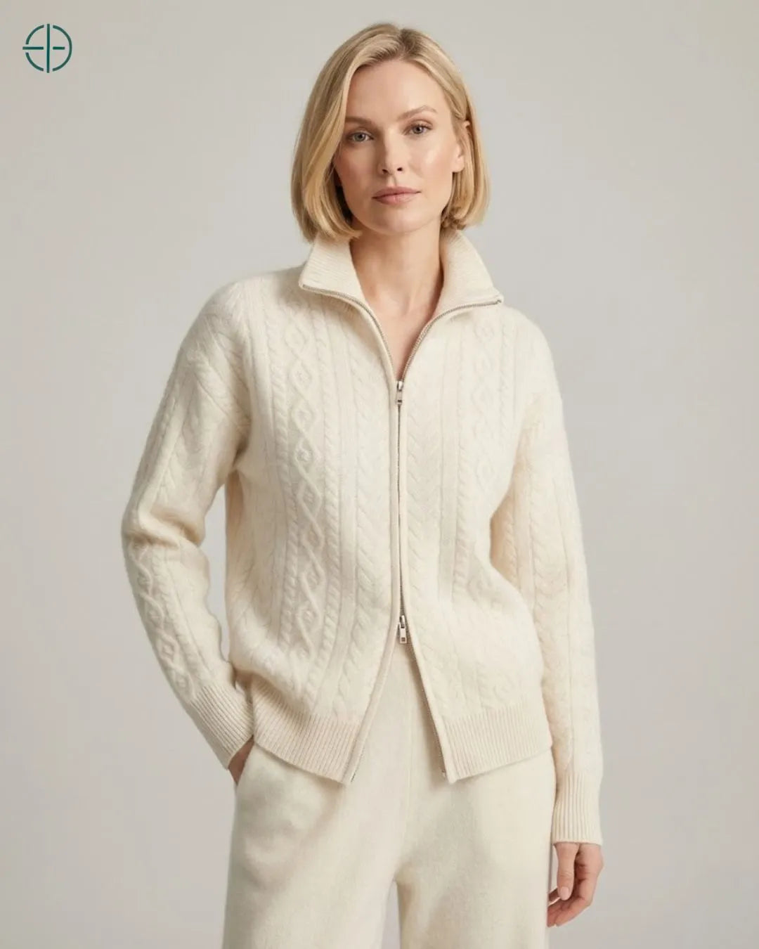 Suéter Feminino Cecília Off-White 100% Cashmere | Rest Money™