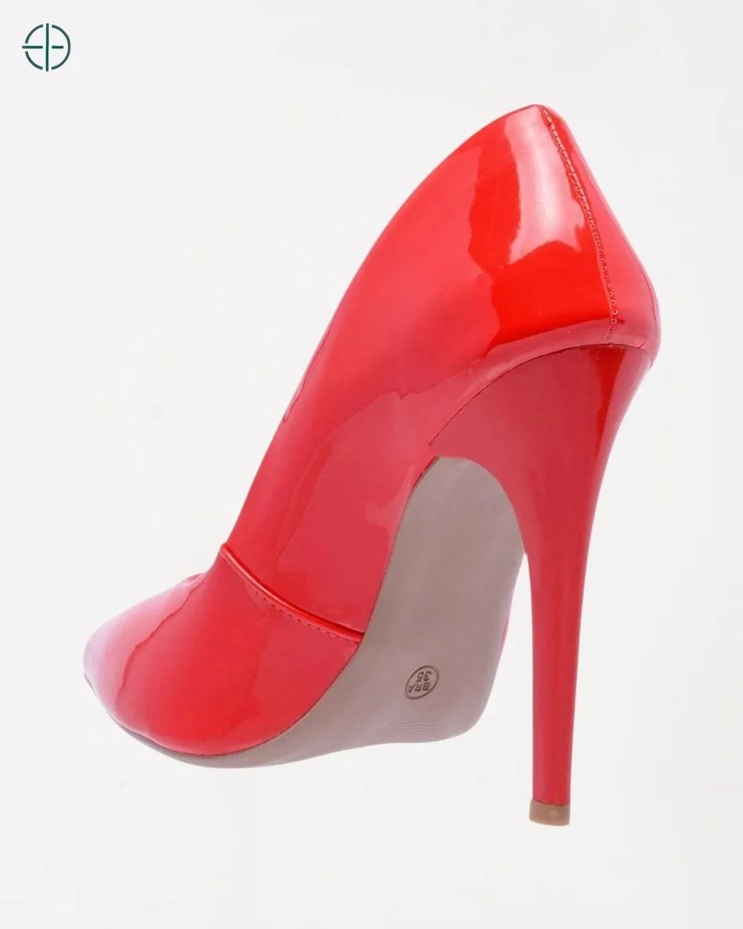 Scarpin de Verniz Salto Alto | Rest Money™