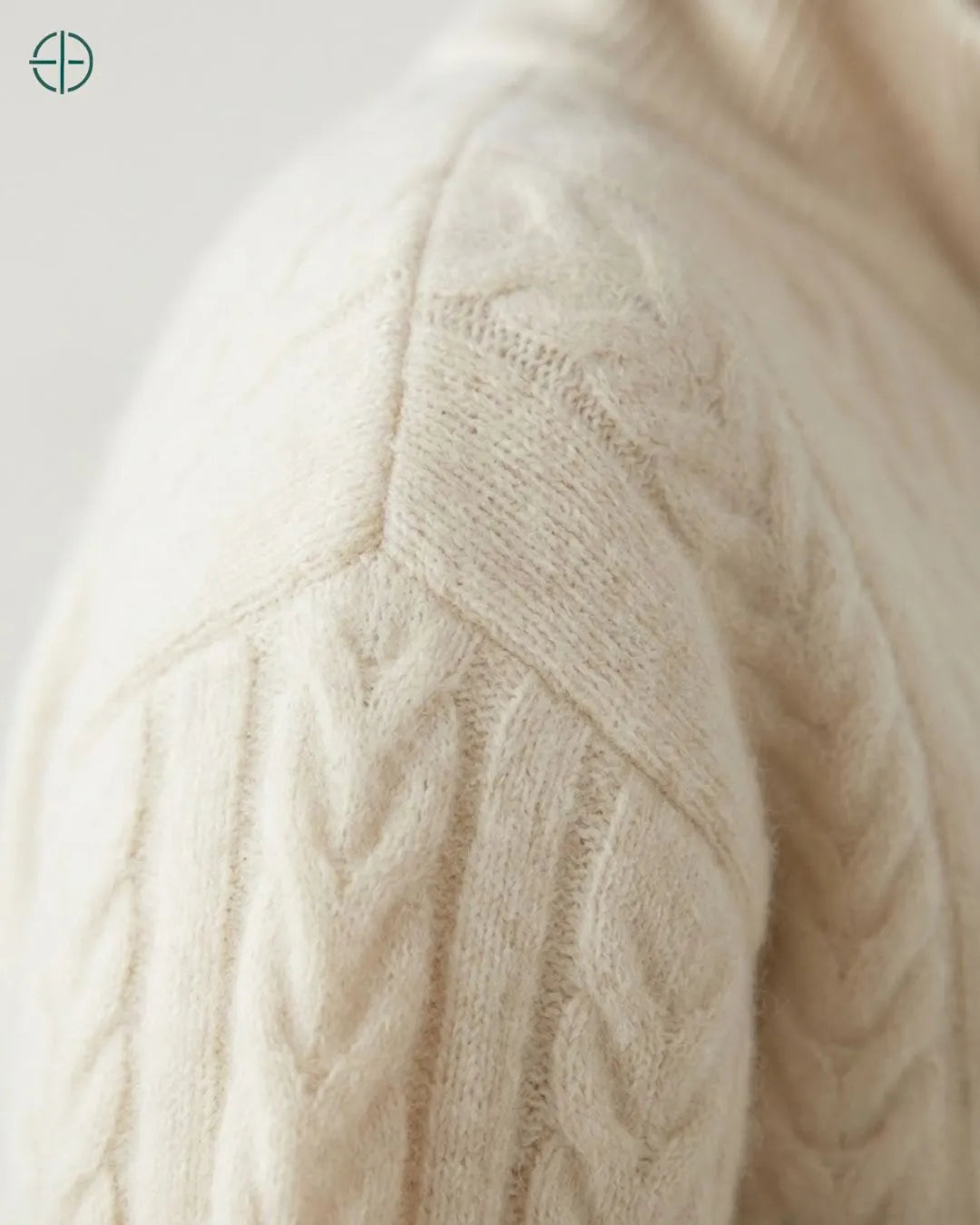 Suéter Feminino Cecília 100% Cashmere | Rest Money™