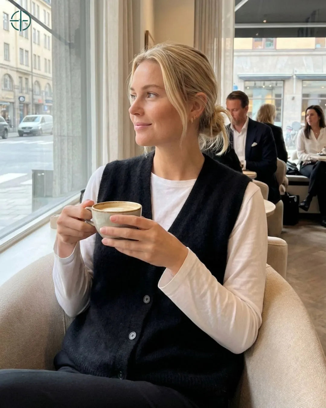 Colete_Feminino_Pienza_100_Cashmere_Rest_Money_