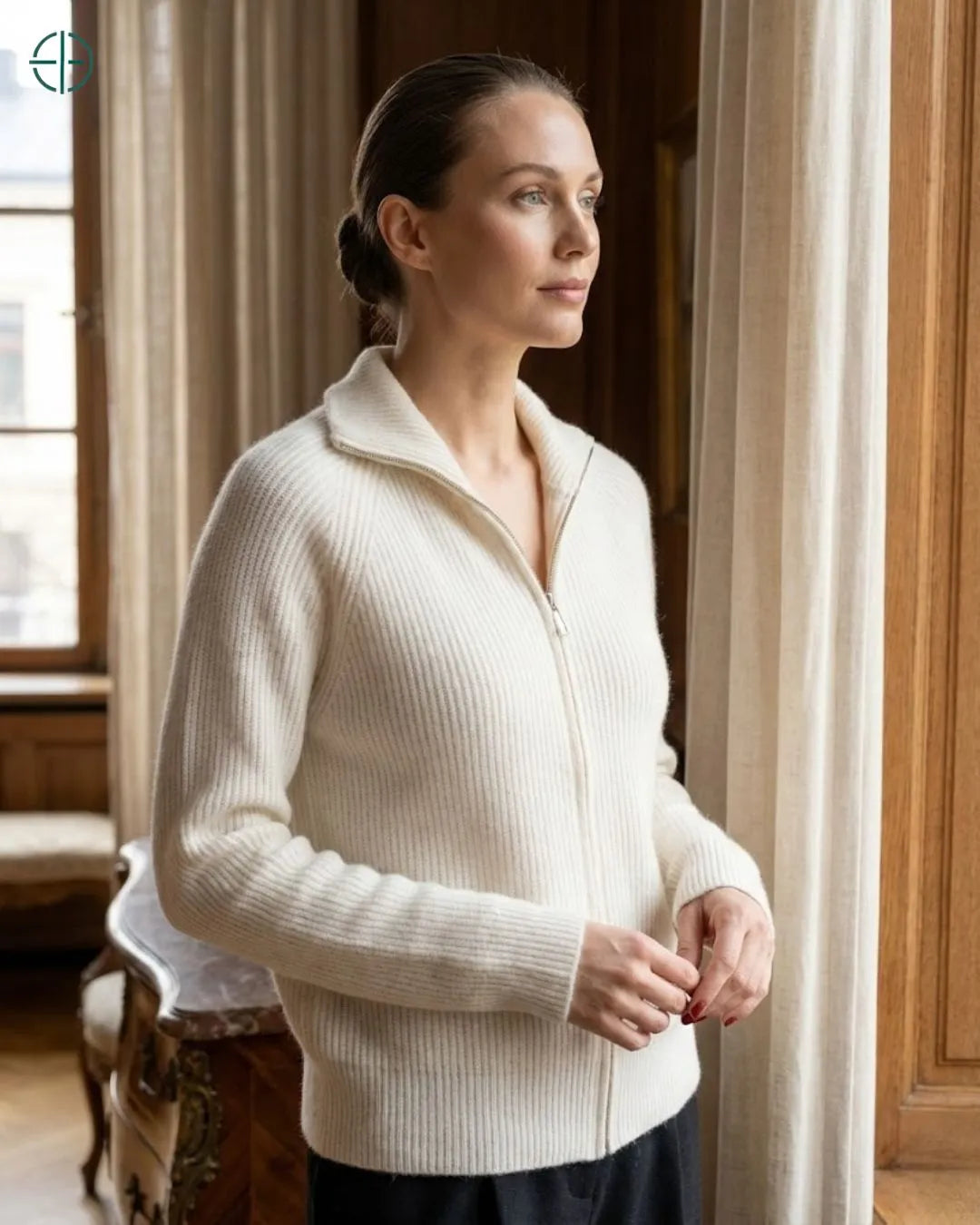 Jaqueta_Canelada_com_Ziper_100_Caxemira_Rest_Money_