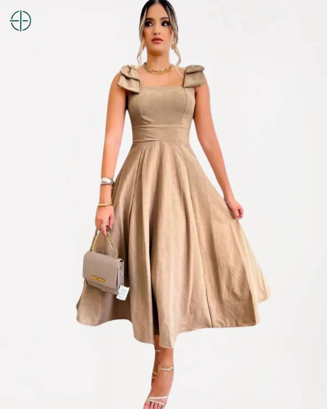 Vestido perfeito para eventos sofisticados, destacando sua elegância

