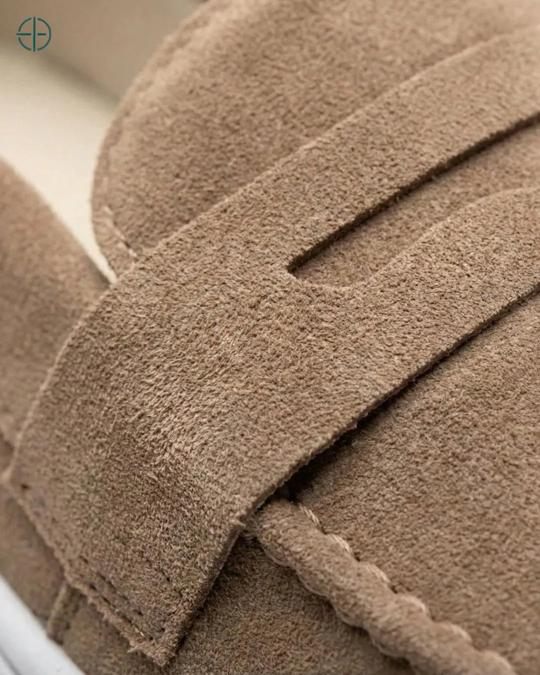 Mocassim_Penny_Loafer_em_Camurca_