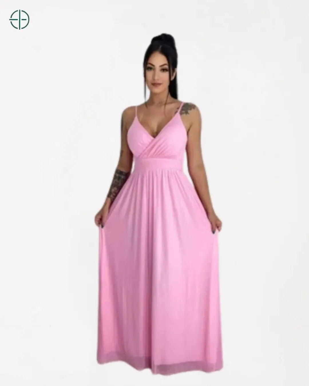 Look sofisticado, perfeito para ocasiões especiais como casamentos ou jantares

