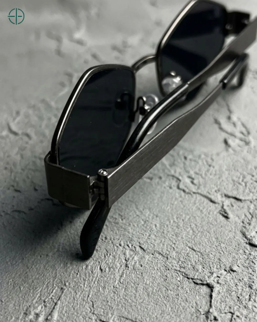 Oculos_Feminino_Esmeralda_Rest_Money_